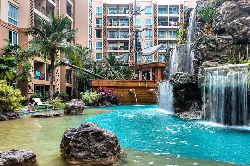 Atlantis Waterpark Apartment หาดจอมเทียน ภายนอก รูปภาพ